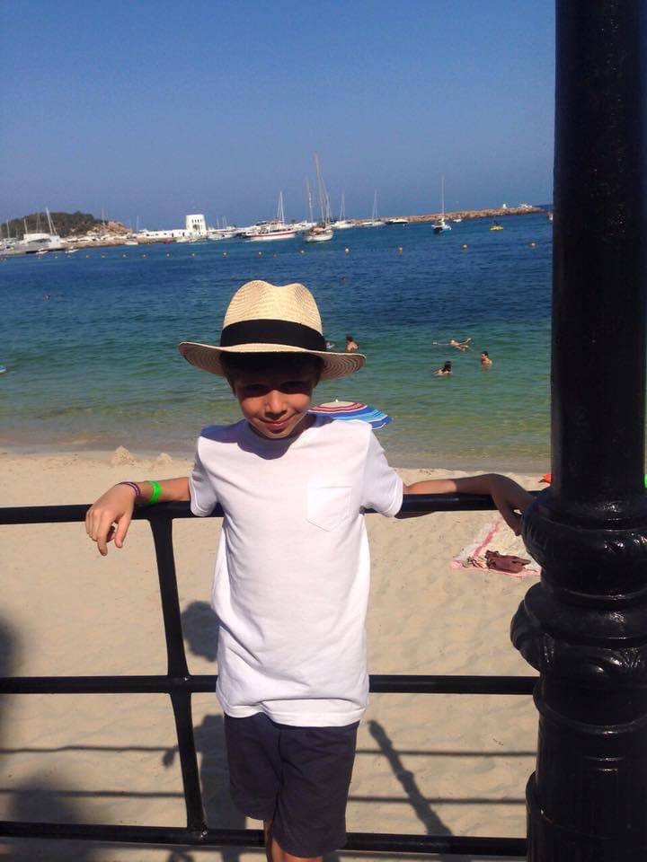 madsy3112's tweet photo. He was so cute https://t.co/CjBzSwvVVr