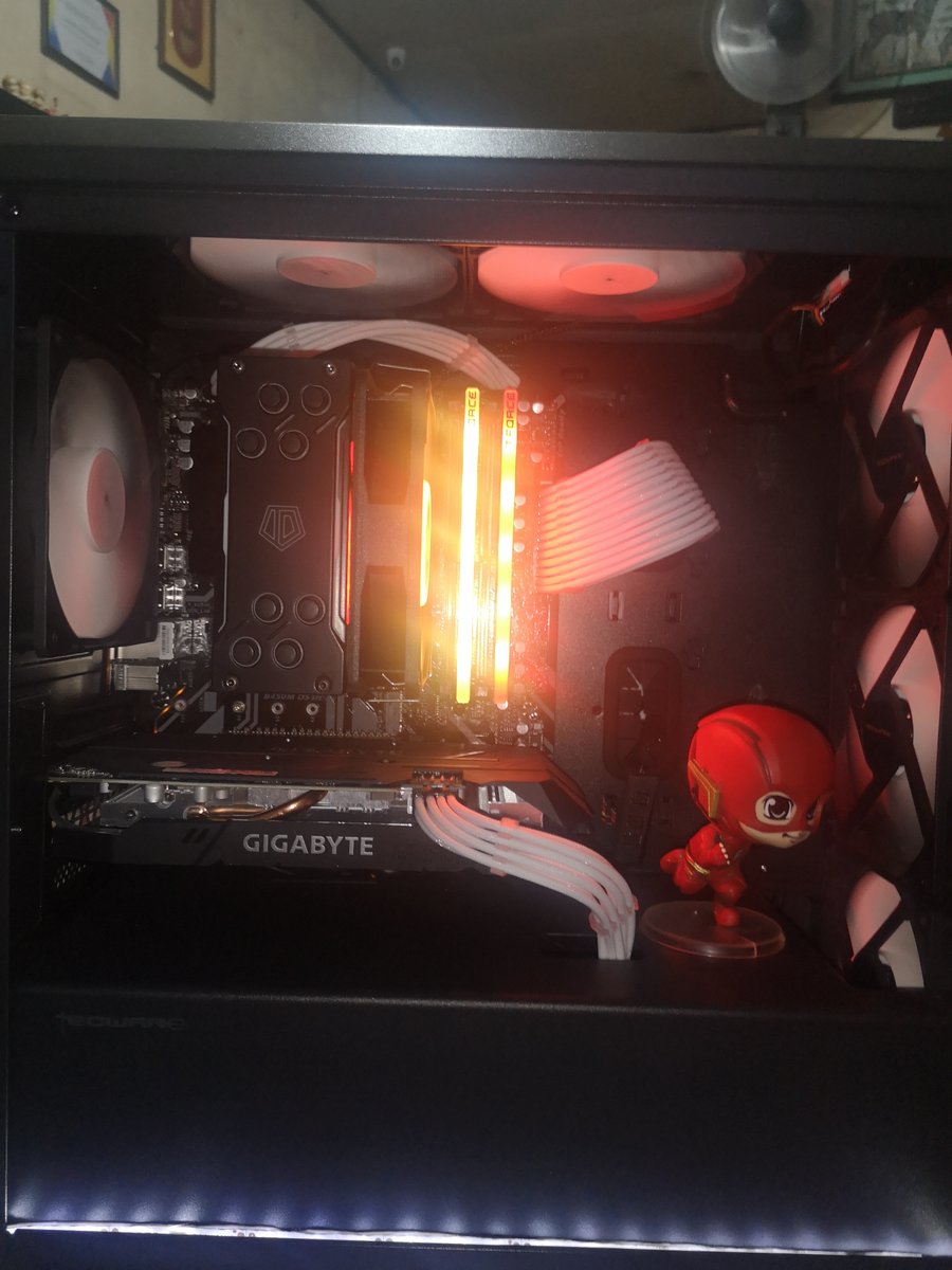 idancchi's tweet photo. @bitwitkyle @paulhardware 1st Budget PC Build
AMD Ryzen 5 2600
Gigabyte B450m-DS3H
Gigabyte Gtx 1660 Super OC 6GB GDDR6
2x8GB Team T-Force Delta RGB DDR4 3200
Ramsta SSD 120GB
Seagate Barracuda 1TB 64MB Sata 6BPS
Corsair VS550W 80+ Power Supply
Tecware Alpha M chassis
ID-Cooling SE-224-XT ARGB CPU cooler https://t.co/lgk7CX92Rt
