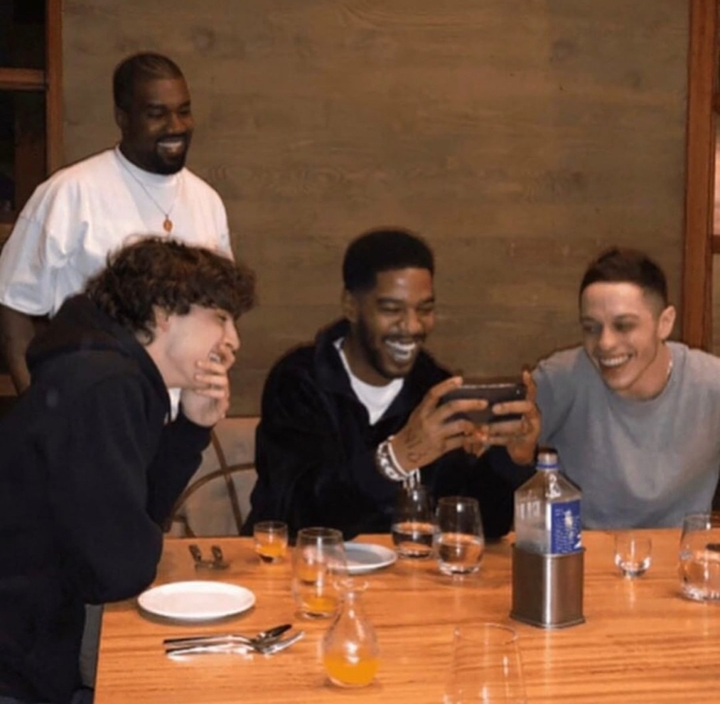 Caption this... 👇