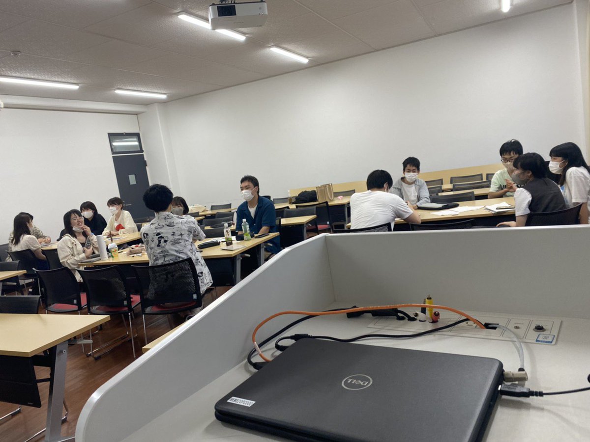 smileconnect5's tweet photo. こんにちは🌞

昨日7月最後のミーティングが終わりました🌟
今回は何と！！
新入生が3人もきてくださいました🙇‍♀️
ありがとうございました🥺
8月のミーティングは4日しかないのですが、、、
まだ見学きてないよっ！！て方や
入りたいなぁって思ってる方は前期最後のミーティングにぜひ来てください☺️🌷 https://t.co/PeuRcdjeIf