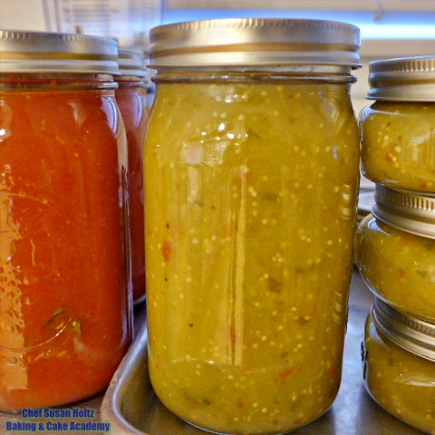 bakingcakeart's tweet photo. Finished quart jars of tomato sauce with basil. By Chef Susan Holtz.
🍰 #Basil #Tomato #Sauce #Jars #Canning #QuartJars #Quarts #BakingandCakeArt #BakingandCakeArtAcademy #BCAA #ChefSusan #ChefSusanHoltz #BakingClassesLosAngeles #Baking #Bake #Cake #Cakes #CakeDecorating🍰 https://t.co/30bLQW6Vu3