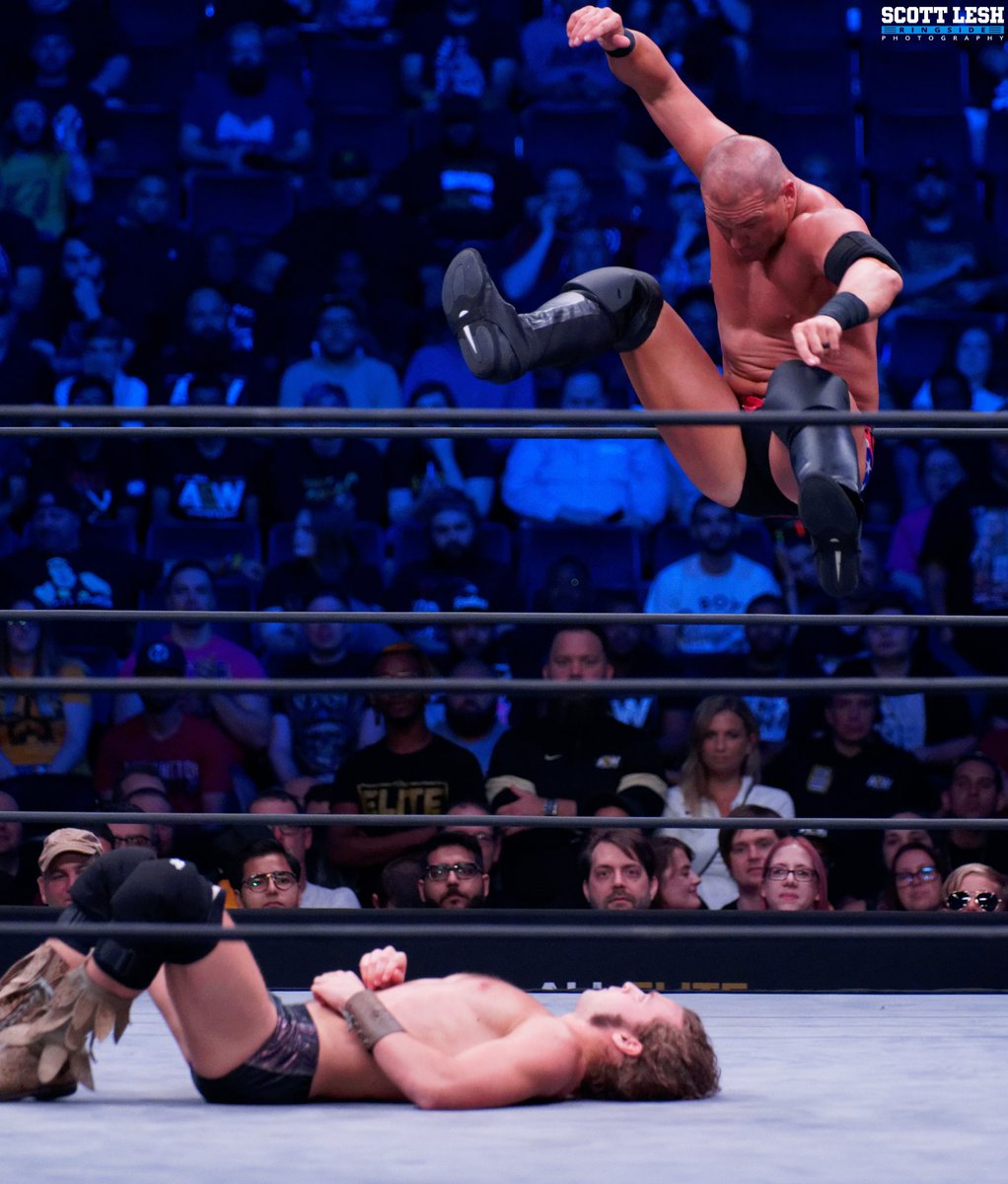 ScottLesh724's tweet photo. Now that's a leg drop! @FrankieKazarian - @AEWrestling #AEWDark #AEWDC #AEW https://t.co/Vjmcf7SUyi