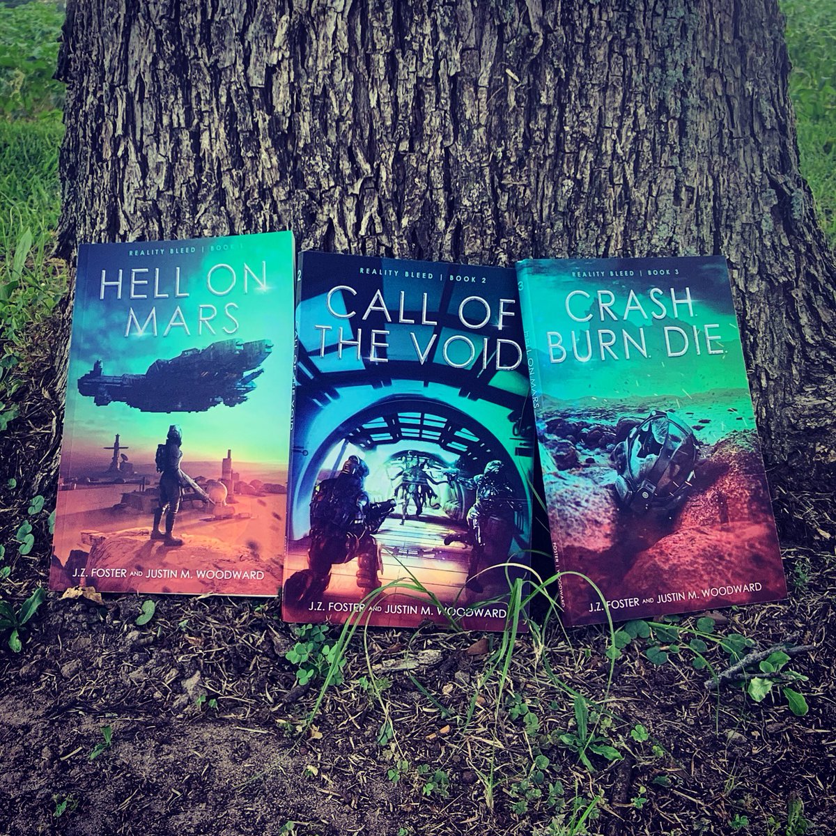 Which one is your favorite so far?

#realitybleed #scifibooks #sciencefictionbooks #spacemarines #cyberpunkfiction #dystopianfiction #scififantasy #scarybooks #spacehorror