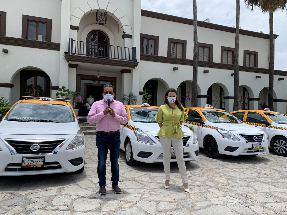 andresmijesmx's tweet photo. A partir de hoy el @gob_Escobedo pone a tu disposición vehículos sanitizados para llevarte a realizar la prueba #Covid  si presentas síntomas y no tienes automóvil, puedes llamar al número 81-83-84-59-01 y agendar tu traslado. 🚕 🚖

#Escobedo #covid19 #EnEscobedoTeQueremosSeguro https://t.co/m7bE0TCXPa