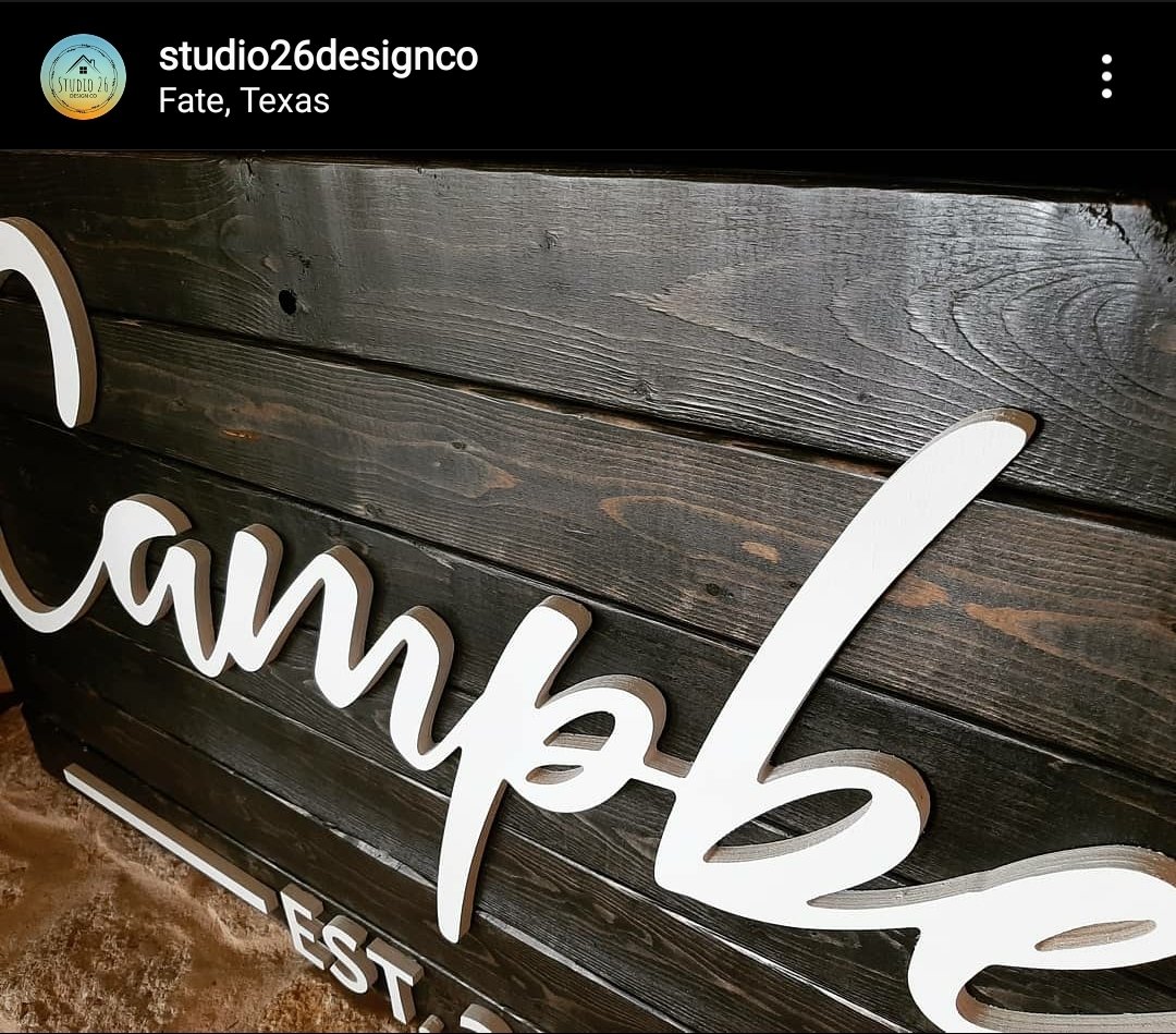 Studio26Designs's tweet photo. This is one of our large 3D pallet name signs (24x48). We have 3 sizes available - 14x24, 18x36, &amp; 24x48

#3D #3Dsigns #3dwords #palletwood #familyname #establishedyear #2ftx4ft

#studio26designco #custom #personalized #homedecor #fatetx #itsfate https://t.co/04FR1fUKQ4