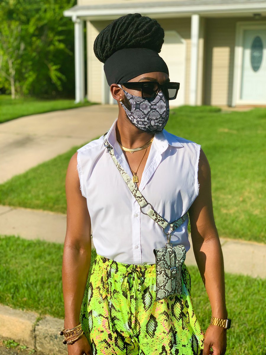 vintageqing's tweet photo. Listen, MY BRAND REALLY SLAPS!!!
https://t.co/QpdYYp40qN ๐
Bag | Necklace | Mask
#IAMQING ๐ https://t.co/6WQ9UC1mZ5