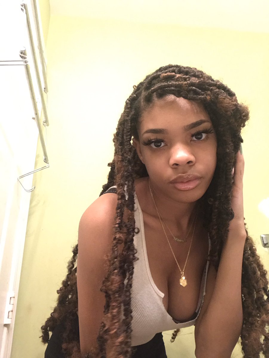 luvvc5's tweet photo. Because I love my face https://t.co/h4MVrM37qe