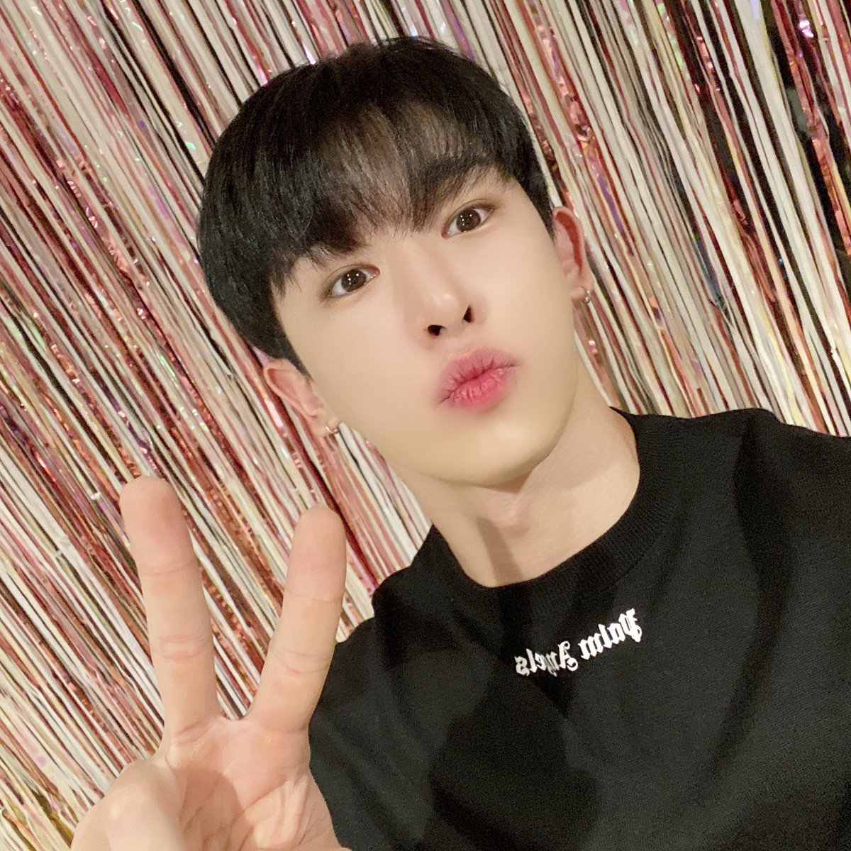 latam_wonho's tweet photo. {INFO} 210720

🐰 El hashtag #WonhoIsComing empezó a ser tendencia!
Buen trabajo WENEE, sigamos haciendo esto aún más grande! 

#WENEE @official__wonho #WONHO #원호 https://t.co/PeBosX3LAb