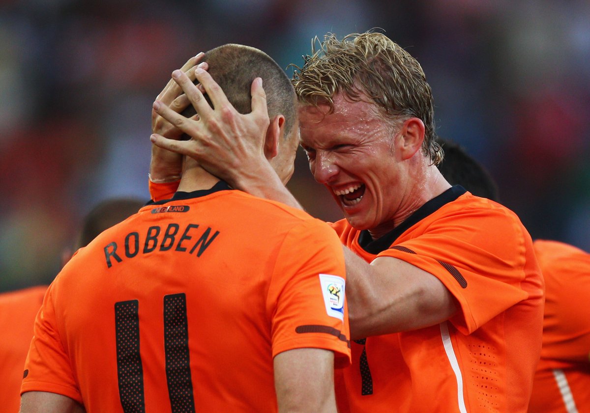 FIFAWorldCup's tweet photo. 🇳🇱 @Kuyt should be enjoying the fruits of a career in which he helped @OnsOranje finish 2nd &amp; 3rd at the #WorldCup

Instead he spends much of his retirement helping disadvantaged children the world over through the @DKuytFoundation 👏

Happy 40th birthday to a true inspiration 🎂 https://t.co/eXgvOKI8nR