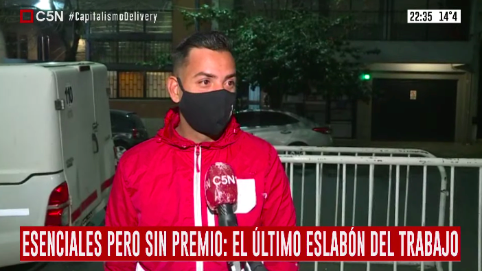 aleberco's tweet photo. 🗣️ "En lo que ganamos hay que incluir nafta, repuestos, renta del teléfono. Y es bruto, hay que quitarle monotributo y otros gastos", Roger Rojas en Brotes Verdes🌱 

Ahora en 📺 @C5N |#CapitalismoDelivery |📲 https://t.co/9Nx5gBTS6D https://t.co/2uhDOqCb7B