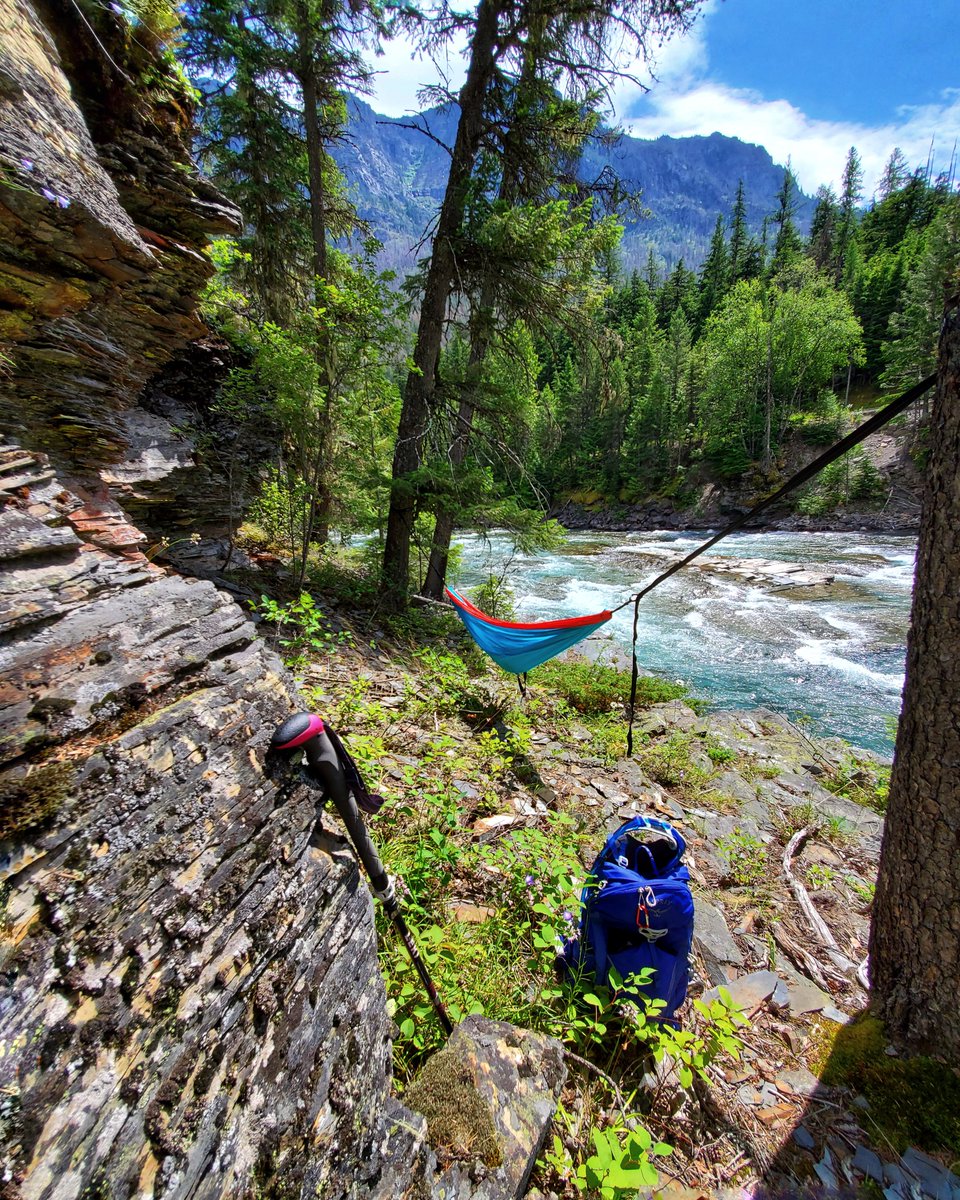 IsenbargerMolly's tweet photo. Finally found an amazing place to hang my hammock by McDonald Creek in GNP. No one around, just the warmth of the sun and the sound of the rushing water, looking up at majestic mountains. #lifeisgood #Godisgood #Montanaisgood #nappingisgood 🤗😅😊 https://t.co/rgESDtPzGV