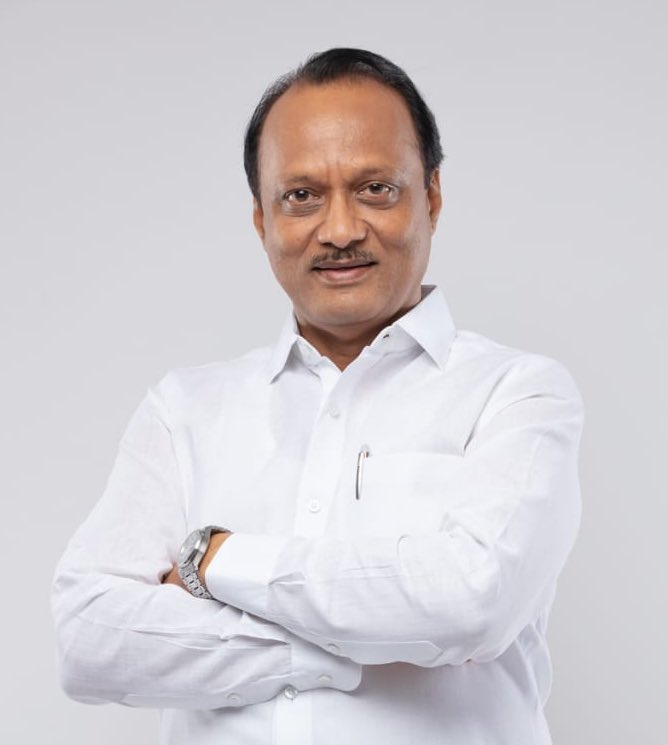 sagarv_kulkarni's tweet photo. राजकारणातील दोन नेत्यांचा आज वाढदिवस, एनसीपीचे अजित दादा पवार तर भाजपाचे देवेंद्र फडवणीस. दोन्ही नेत्यांची खासियत प्रशासनावर पक्कड, काम करण्याची प्रचंड उर्जा.@AjitPawarSpeaks आणि @Dev_Fadnavis यांना वाढदिवसाच्या खूप खूप शुभेच्छा, आपणांस उत्तम आरोग्य लाभो 💐💐 https://t.co/QJsA1ECOJT