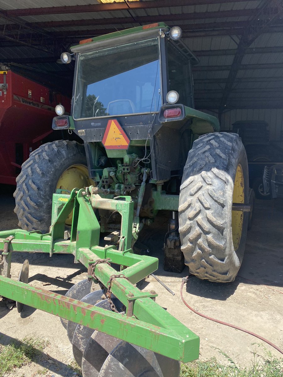 DietvsPepper's tweet photo. Yo look at these tires https://t.co/lsnBtKembh