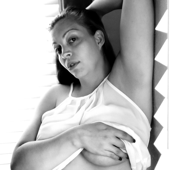 Doing a discount on my https://t.co/49WSCXWh4h page, come and get it boys...  #onlyfansgirl #BigBoob<a href="/tag/sexworker"class="tags"><span>#sexworker</span></a><a href="/tag/bigboob"class="tags"><span>#bigboob</span></a><a href="/tag/onlyfansgirl"class="tags"><span>#onlyfansgirl</span></a>