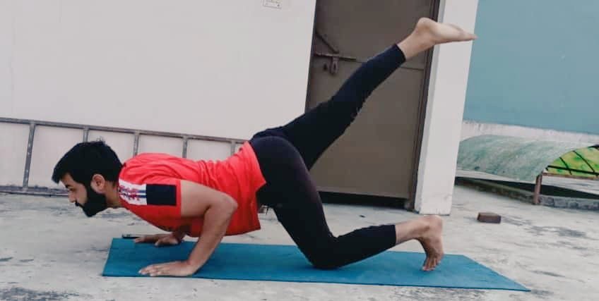 akshay_aloona's tweet image. योग मन के उतार – चढ़ाव की स्थिरता है 💓

#fitnessfreaks #YogaSeHiHoga #EatcleanStayLean 💪