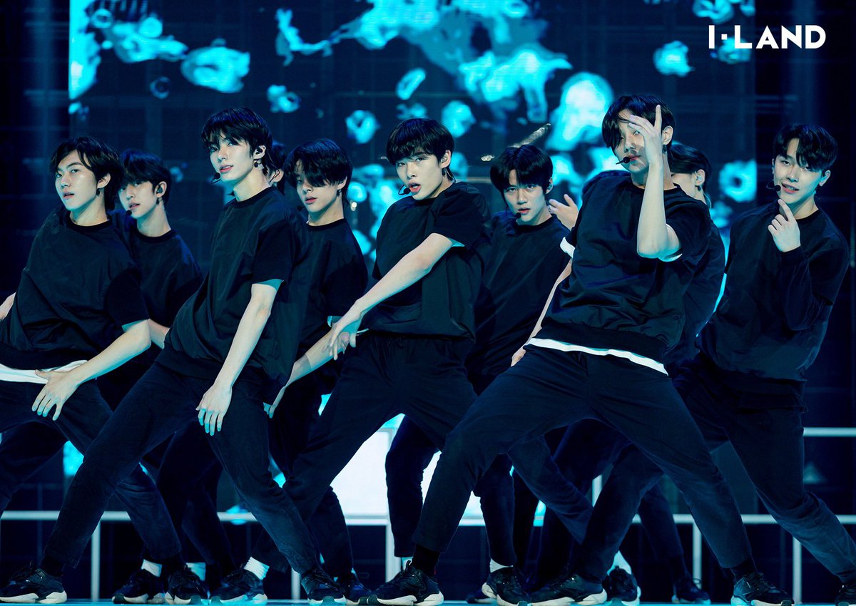 Даниэль l land. Iland 2 rus. I-land шоу. Бц ломоносов просп андропова 18 корп 7. Жк нагатино i land.