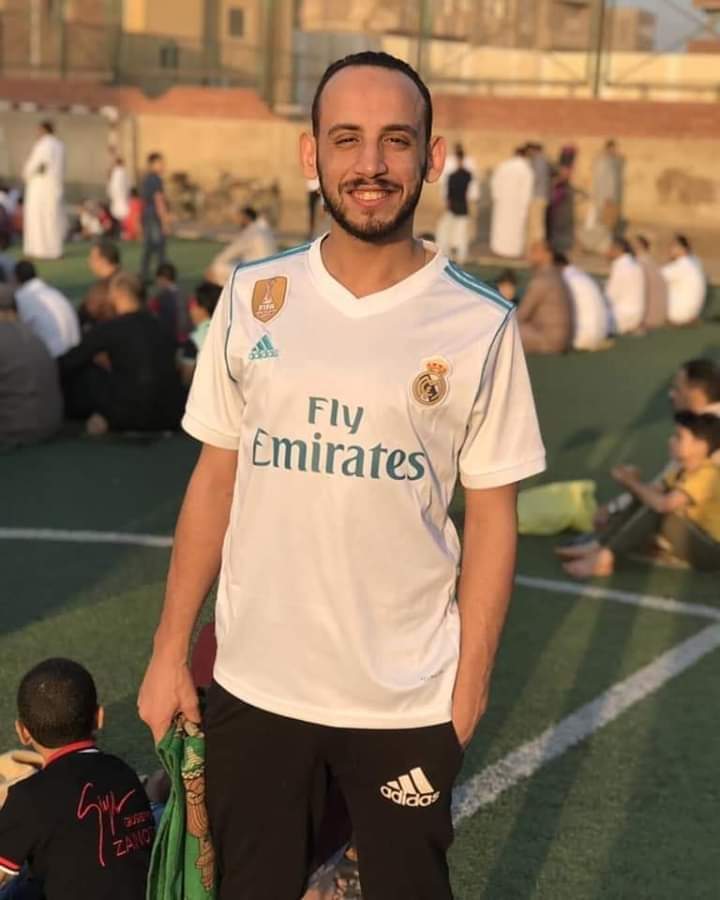 keshtahelmy's tweet photo. كان أخي جميلاً وخلوقاً و ودوداً وملاكاً للدرجه التي عجزت الأرض عن حمله فخبأته بداخلها ستظل مستثنی من النسيان..
ربنا يرحمك يا حبيبي ❤️
الفاتحه فضلاً..⁦❤️⁩
لا تنسوه من صالح دعائكم في هذه الايام ❤️ https://t.co/BprNT0i6di