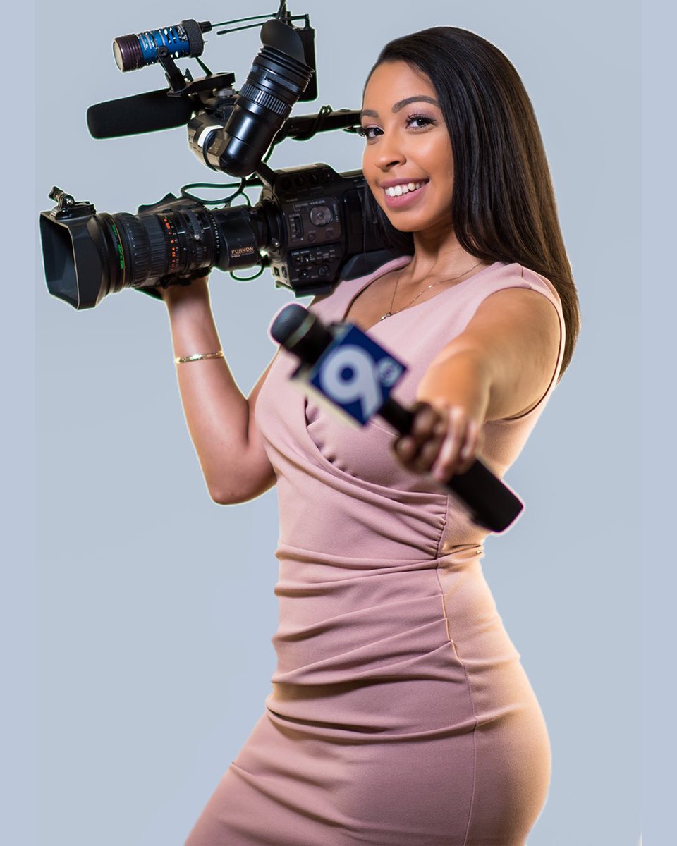 ExposedByChris's tweet photo. Update your professional Headshot now. https://t.co/xiKBKqU7pu
