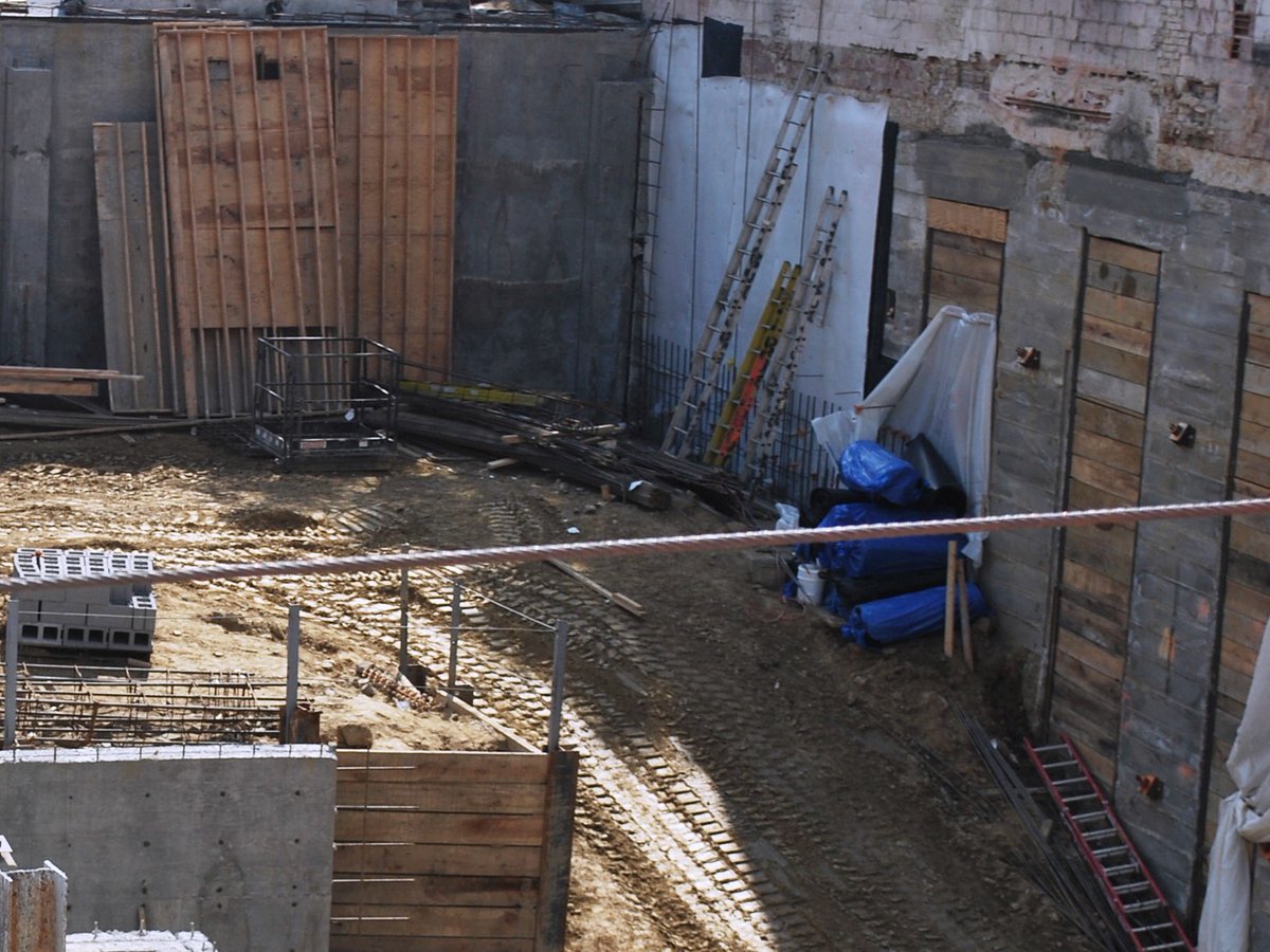 RJDriscollCEngr's tweet photo. Pier underpinning is relatively expensive and high-risk. So what are the alternatives?
#structuralengineering #geotechnicalengineering #foundation #geostructural #SiteStructural #engineering #design #construction #riskmanagment #consulting #underpinning
https://t.co/AiCTDbupfy https://t.co/6vaozbuitq