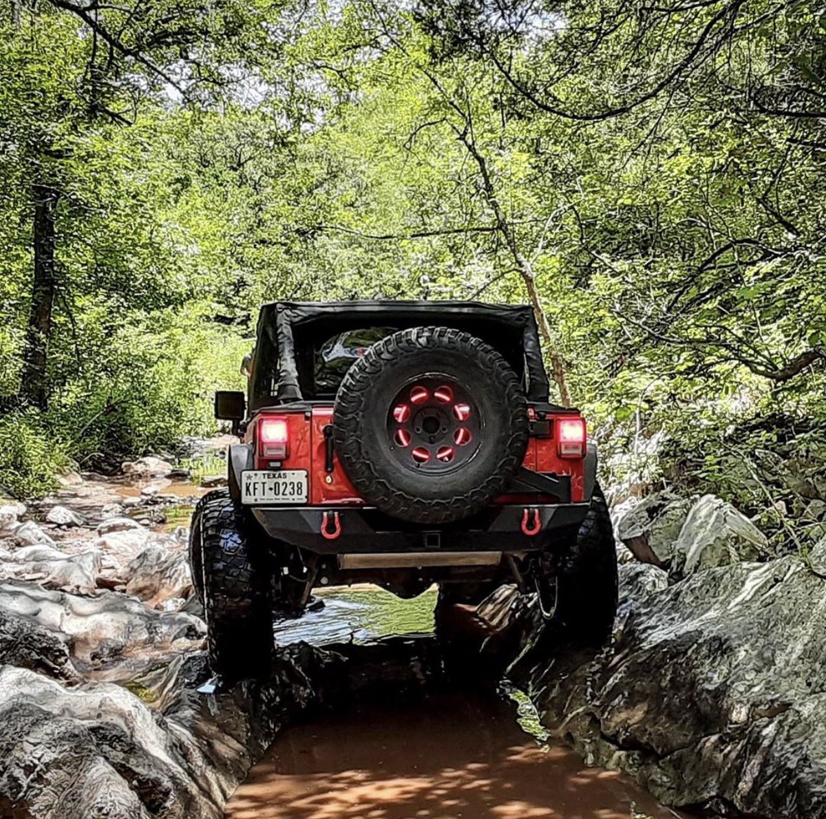 Fitting that Jeep booty down the trails for #tooshietuesday 

📸: @JeepAroundTexas