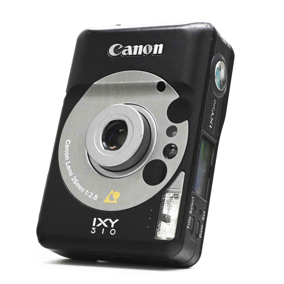 チャンプカメラ A Twitter Canon Ixy310 Aps 1 500 By 港北ニュータウン 店 カードサイズのとても小さい Apsフィルムカメラ です 明るい単焦点レンズを搭載しています 日付は28年まで入ります 弊店にて期限切れ Apsフィルム 販売しています 現像や