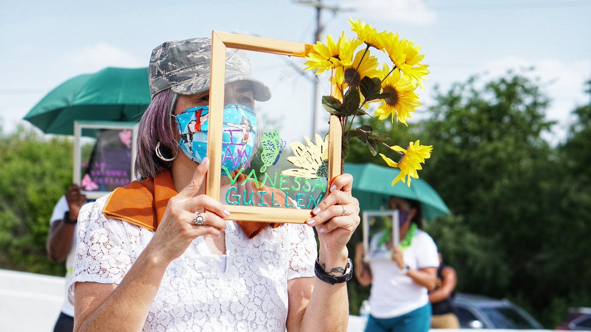 210culture's tweet photo. We took some photos of the event as well. #iamvanessaguillen
#iamvanessaguillen #justiceforvanessaguillen #forthoodshutdown #westandwithyou #strongertogether #sanantonio https://t.co/hcdE7UN9b6