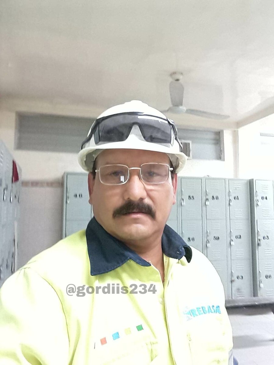 gordiis123's tweet photo. FUE DURO PERO ME LO MANDO ME ENCANTA QUE TAL HERMOSO MADURO RT 🔃 Y 💗 https://t.co/WuMsR9n43h