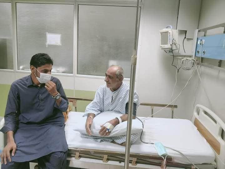 muzamil_kalmati's tweet photo. اگر غریب لاچار اور بیمار بلوچوں کی مدد کرنے والے، ان کا ��لاج کروانے والے، ان کے لئے چندہ جمع کرنے والے یہ لوگ مجرم ہیں ،تو انہیں بے شک سزا دی جائے 
#SaveHumanity 
#SaveOstMembers
@Xadeejournalist 
@mjdawar https://t.co/bcixxeTgig