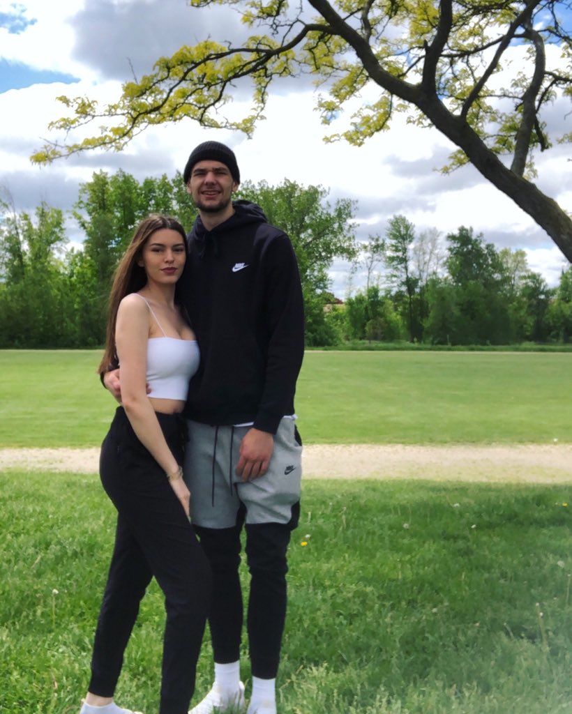 mikeymatas7's tweet image. As I begin the next step in my career, I just wanted to publicly thank a few of the people that have helped me out tremendously in my life and career. I love you all @Dustin_Mac93 @arbikrasniqi_ @lbahoops @cicero97