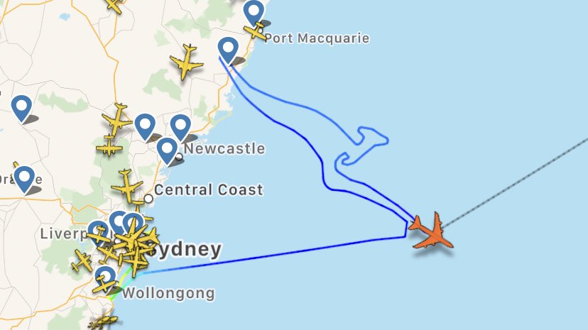 craigybratt's tweet photo. Qantas’ final 747 is heading for the plane graveyard in the Mojave Desert, but not before drawing a kangaroo in the sky. 

This is the best thing you’ll see this morning. 

#Qantas https://t.co/o2bH0Leicu