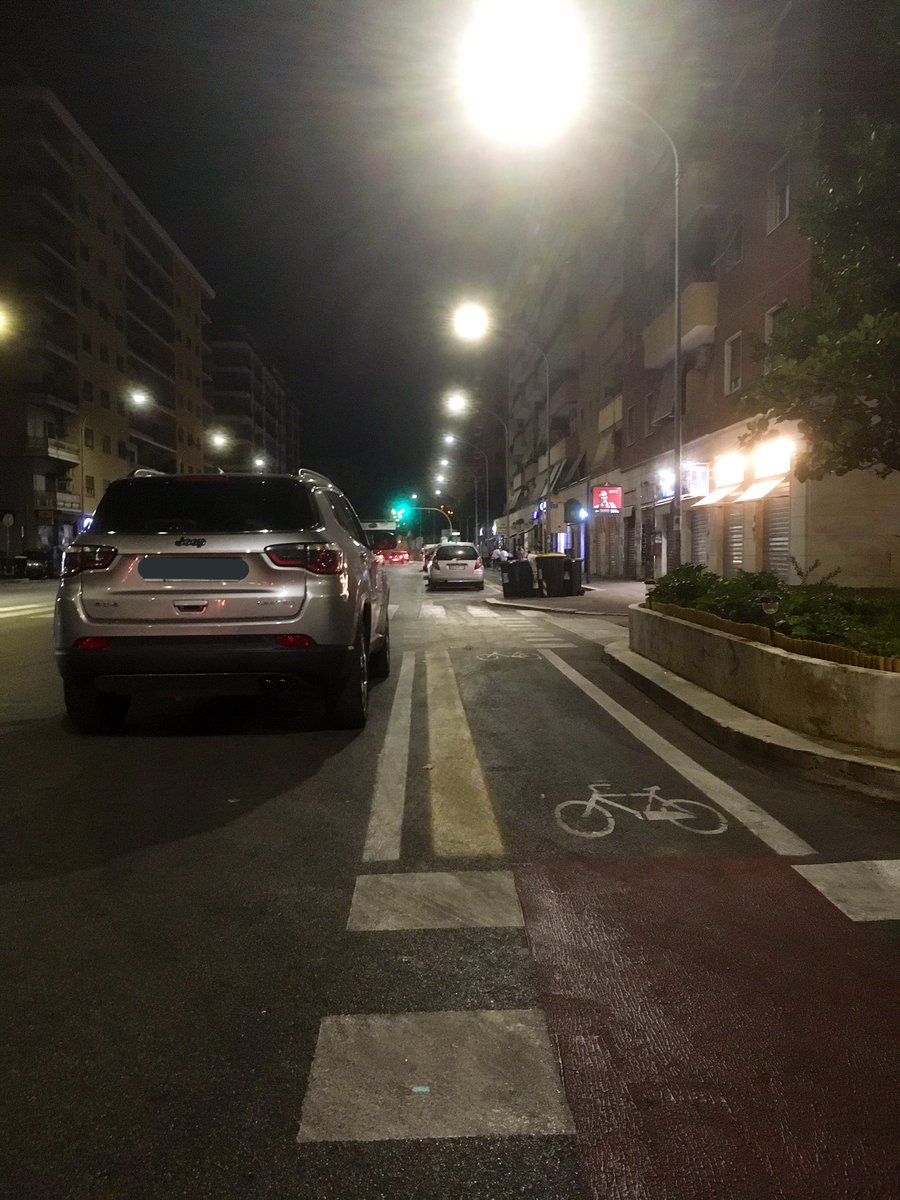 FulvioGiordano's tweet photo. Situazione Strade a Roma Parcheggio in doppia fila su #Tuscolana #VialeAmelia
Appropriazione di Parcheggio un’abitudine ormai
@virginiaraggi @PLRomaCapitale ~ @salviamoroma @RomaPulita @battaglia_persa #SecondaFila #SostaSelvaggia #PistaCiclabile #PoliziaStradale https://t.co/EiFLVggTjl