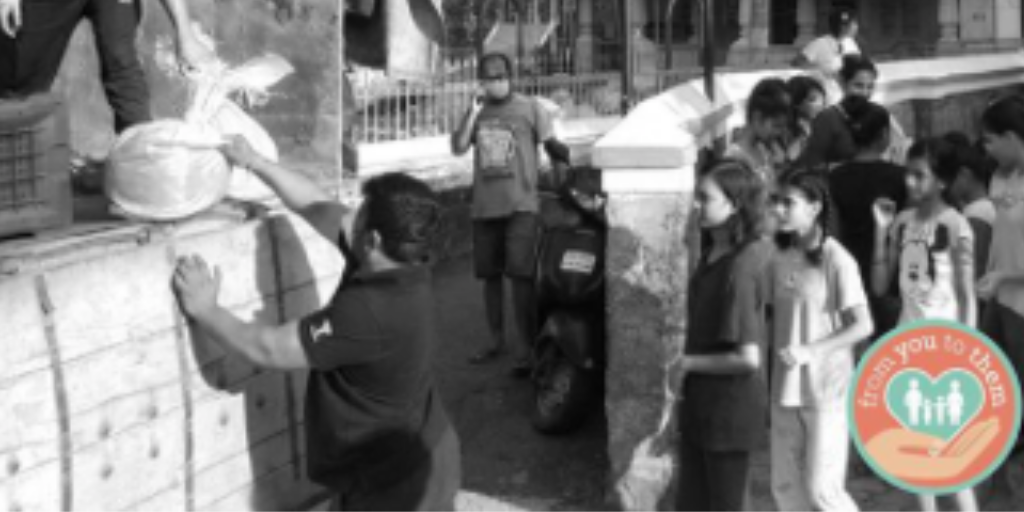 We at <a href="/fromu2them/">FromU2them</a> combine our resources to fight the ongoing hunger crisis in Mumbai brought in by the #Covid19 pandemic. Our team volunteers their time and works around the clock, eliminating administrative costs and thereby ensuring your donations are used to feed those in need