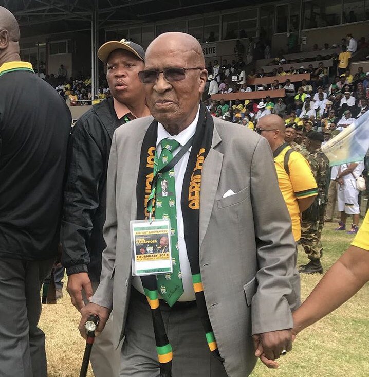 HonourableMedia's tweet photo. Andrew Mlangeni who was born in #Soweto is a former ANC Member of Parliament with #ISITHWALANDWE Honours;The Highest Award from the #ANCParty.

(Photos Courtesy) https://t.co/q4S36U3Q2o
