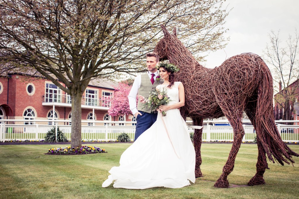 Rustic countryside wedding inspiration with accents of tweed and pink, purple and burgundy
Images @PhotoKathryn with Co-ordination <a href="/_SBEvents/">Steph Baragwanath</a> at <a href="/ThirskRaces/">Thirsk Racecourse</a> bit.ly/2ZKQiaO