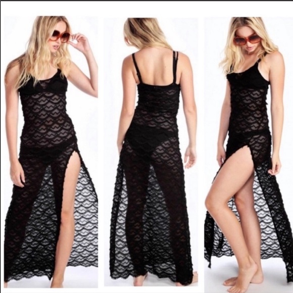 MommiesFreebies's tweet photo. So good I had to share! Check out all the items I'm loving on @Poshmarkapp #poshmark #fashion #style #shopmycloset #chelsea28 #wildfox: https://t.co/rXpaf4MKSZ https://t.co/IkYUm7Oz0T