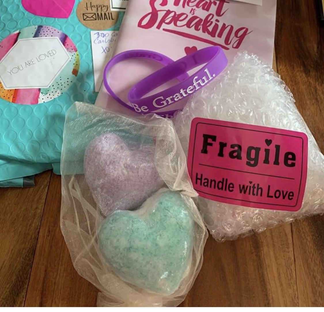 intuitionheals's tweet image. Come follow me on Instagram and get an I choose to be grateful bracelet ! Just message me once you follow and we will hook it up. #USResidents no strings attached ! My name on Instagram is @intuitiveheart