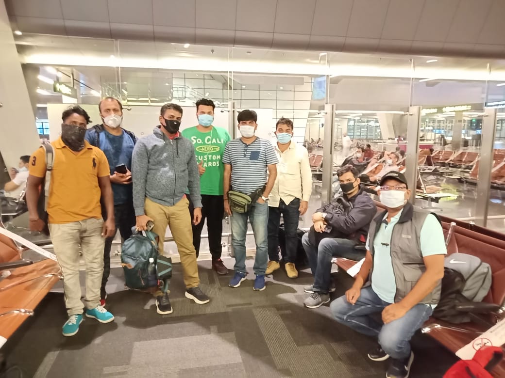 CaptAmitJoshi1's tweet photo. #Commitment by Joining seafarers to relieve onboard seafarers at top class:A perfect example, Salute to all of you. Returned from airport a day before flying due to last min approvals by local govt. Flown out next day. Thanks to all involved in @Lowlands team. https://t.co/nASmzVPGv1