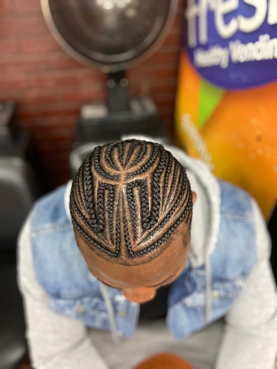 steevyfranch's tweet photo. @hair.by.juju set me right 🔥... 
book her today @hair.by.juju 
#braids #hair #steevyfranch #franche #awoo #malebraids https://t.co/322GiUYbvG