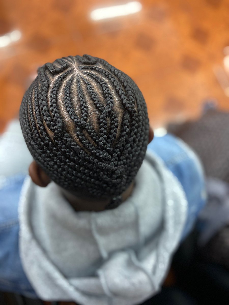 steevyfranch's tweet photo. @hair.by.juju set me right 🔥... 
book her today @hair.by.juju 
#braids #hair #steevyfranch #franche #awoo #malebraids https://t.co/322GiUYbvG