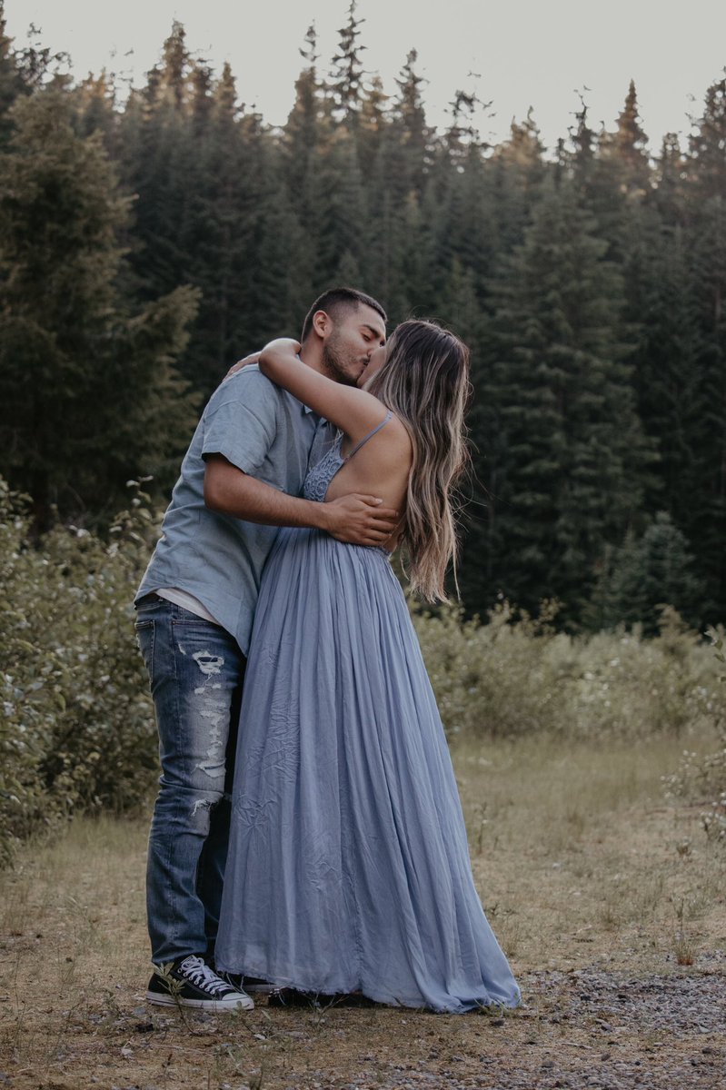 celycel12's tweet image. WE DECIDED ON FOREVER....... 🥂on July 19th my best friend, baby daddy, soulmate asked me to marry him and I said yaaaaaasssss!!!! 😍😍😍😍 (it honestly took me this long to process) I’m getting MARRIED!!!Here’s to forever! #engagedaf💍💍💍#doesthisringmakemelookengaged