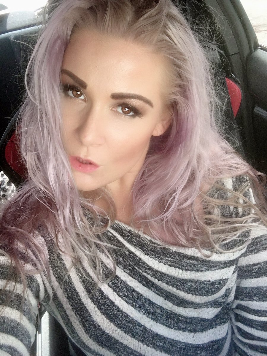 MsWhitneyMorgan's tweet photo. Hi. https://t.co/lUA3qjgIAu 💗 https://t.co/xzMgqPl1Hc