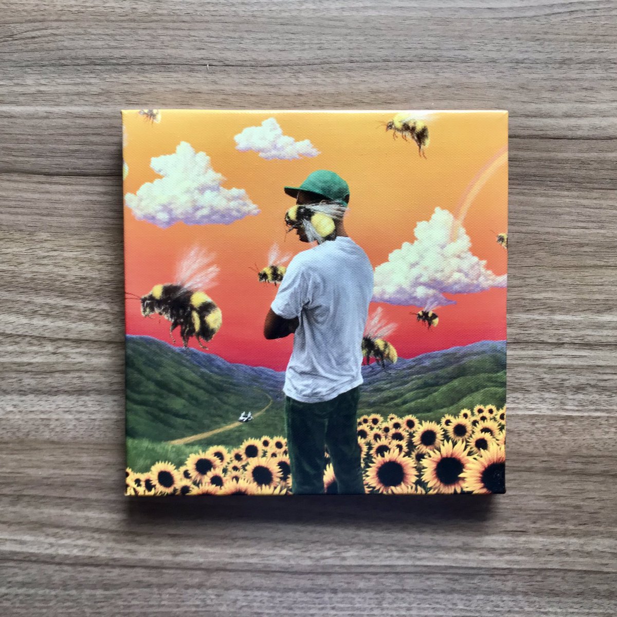 Hola mi familia y yo comenzamos una empresa de canvas personalizadas

Cómo hoy es el aniversario de Flower boy, voy a rifar esta canva de 18x18 cm

Solo tienen que darle rt para participar (si siguen la pagina es ig tienen ventaja Ig <a href="/meraki/">Cisco Meraki</a>.lienzo)

Anuncio ganador el Domingo 26