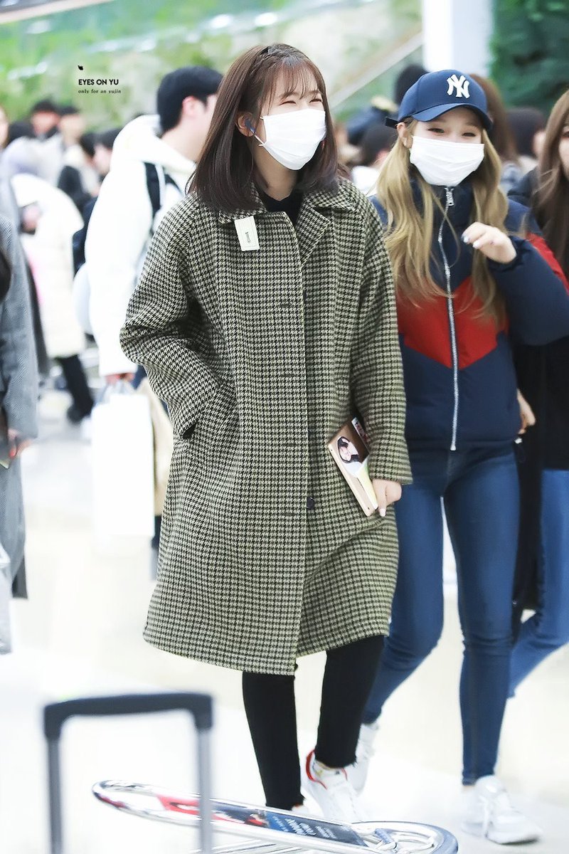 thread of yujin being really good at standing and walking