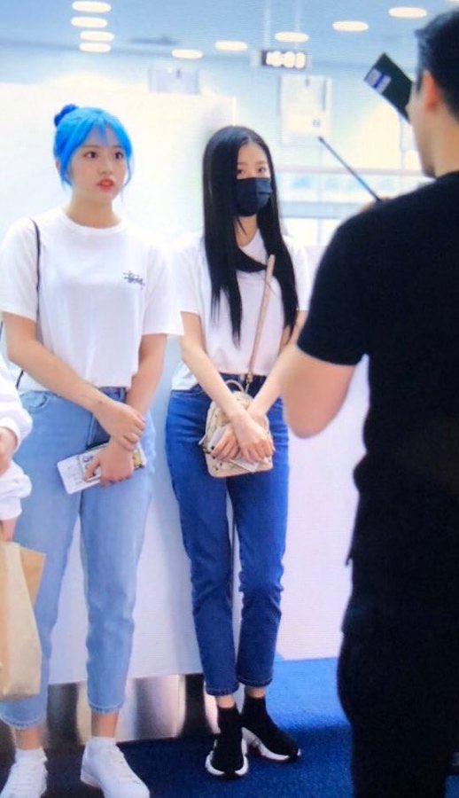 thread of yujin being really good at standing and walking