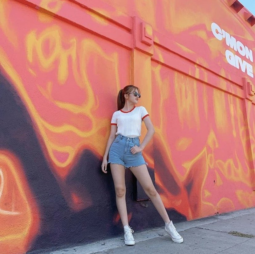 thread of yujin being really good at standing and walking