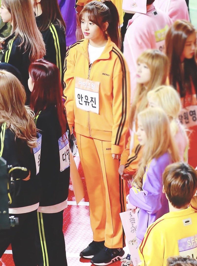 thread of yujin being really good at standing and walking