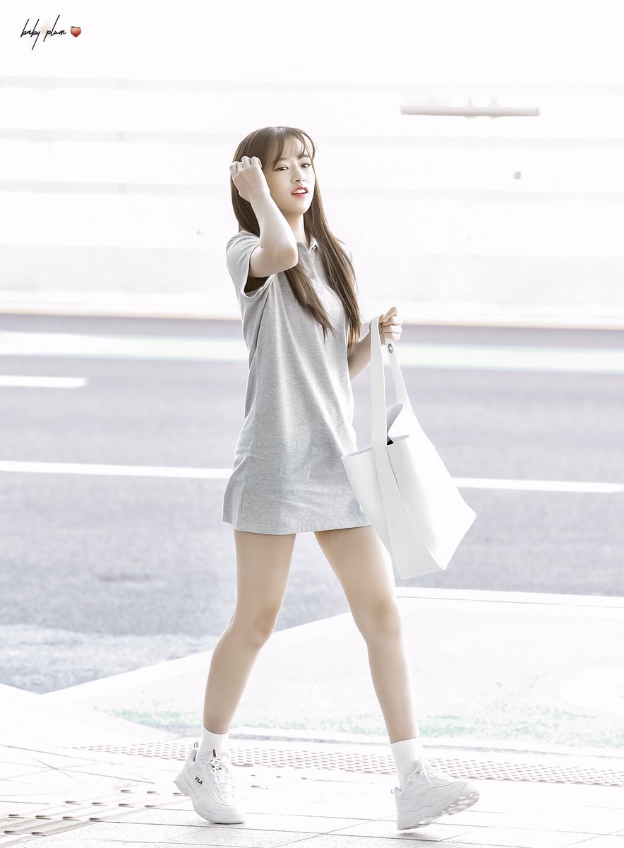 thread of yujin being really good at standing and walking