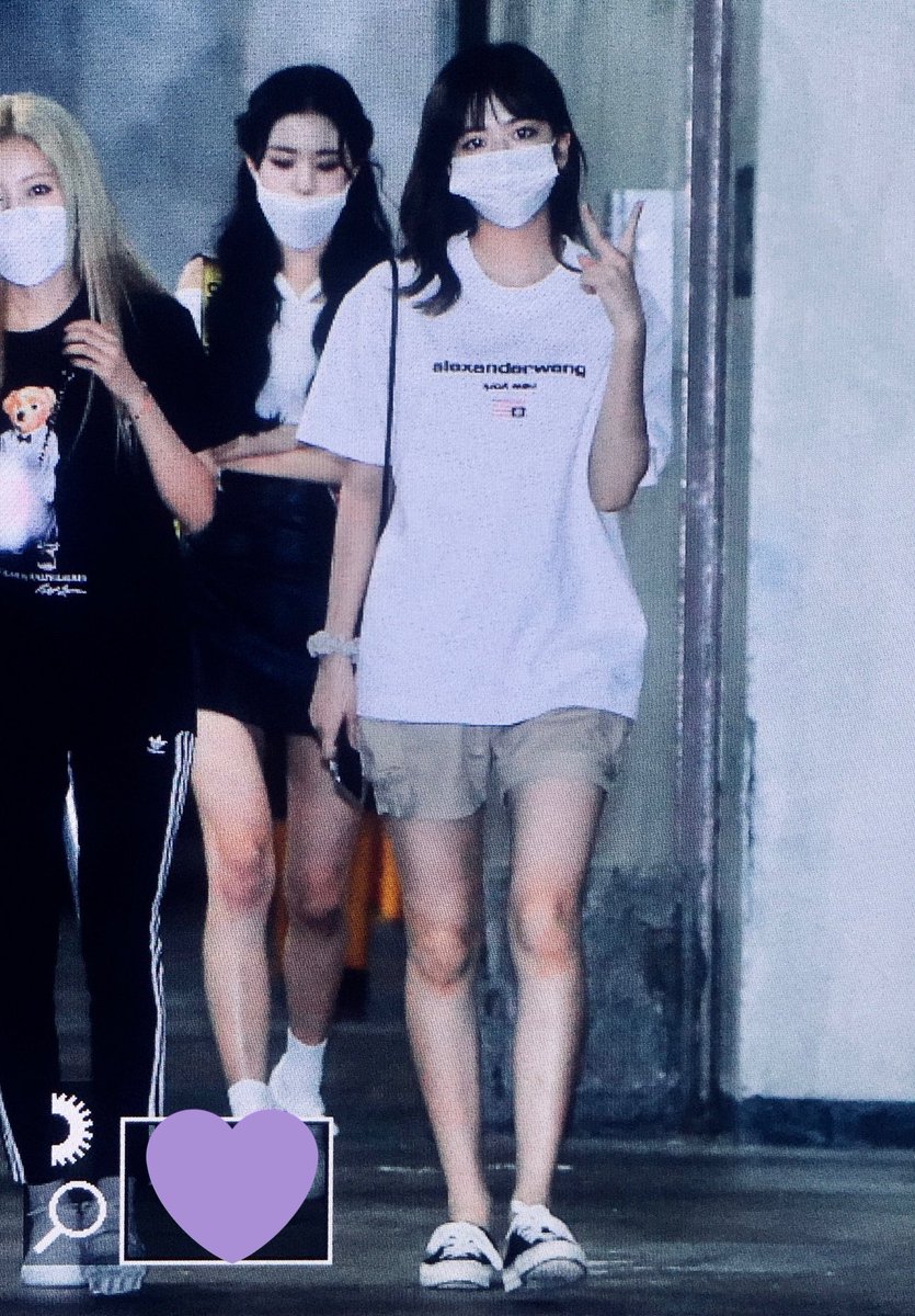 thread of yujin being really good at standing and walking