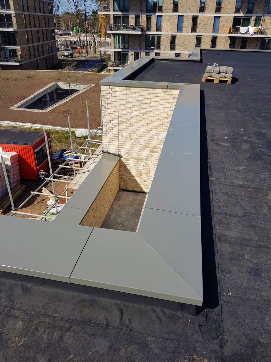 MorgoAluminium's tweet photo. #Muurafdekker #Zetwerk #Dakkap #Dakrand #Muurafdekprofiel #Afwerking #Aluminium #Maatwerk #Gevelafwerking #Hilversum #Monnikenberg #Muurafdekkap #Montage #Morgo #MorgoAluminium https://t.co/bphoXgxDh5 https://t.co/4NvpZkZYqk
