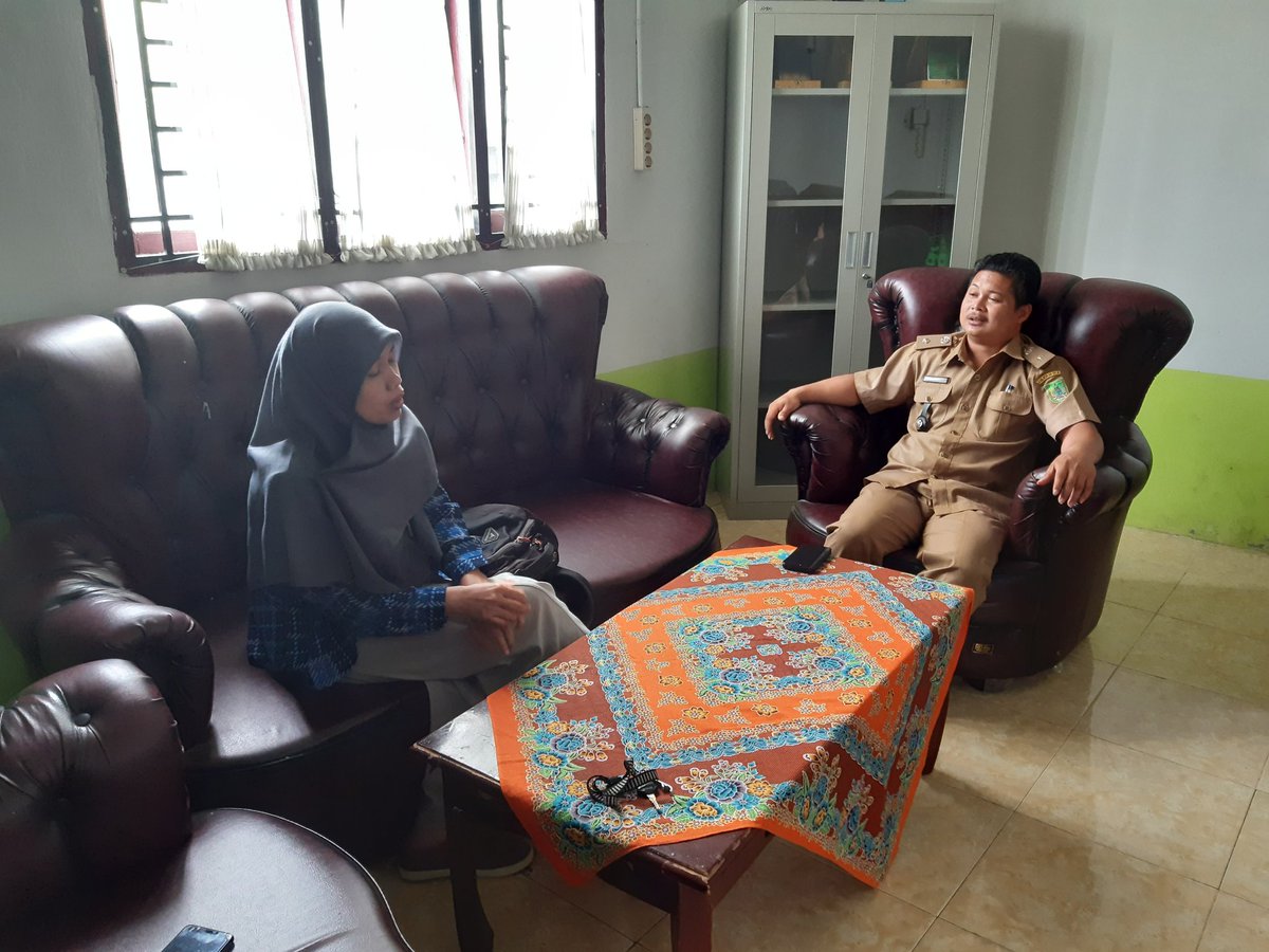 Ernawatiharaha5's tweet photo. kerja sama #BadanRestorasiGambut dengan berbagai pihak dr mulai Bupati, Kadis PMD, BPBD&amp;OPD2 terkait lain di Kabupaten Rohil Riau sangat harmonis dalam upaya restorasi gambut..
masih mengharapkan #lanjutkanrestorasigambut 

pak #Jokowi https://t.co/rLs8YqQ5Va